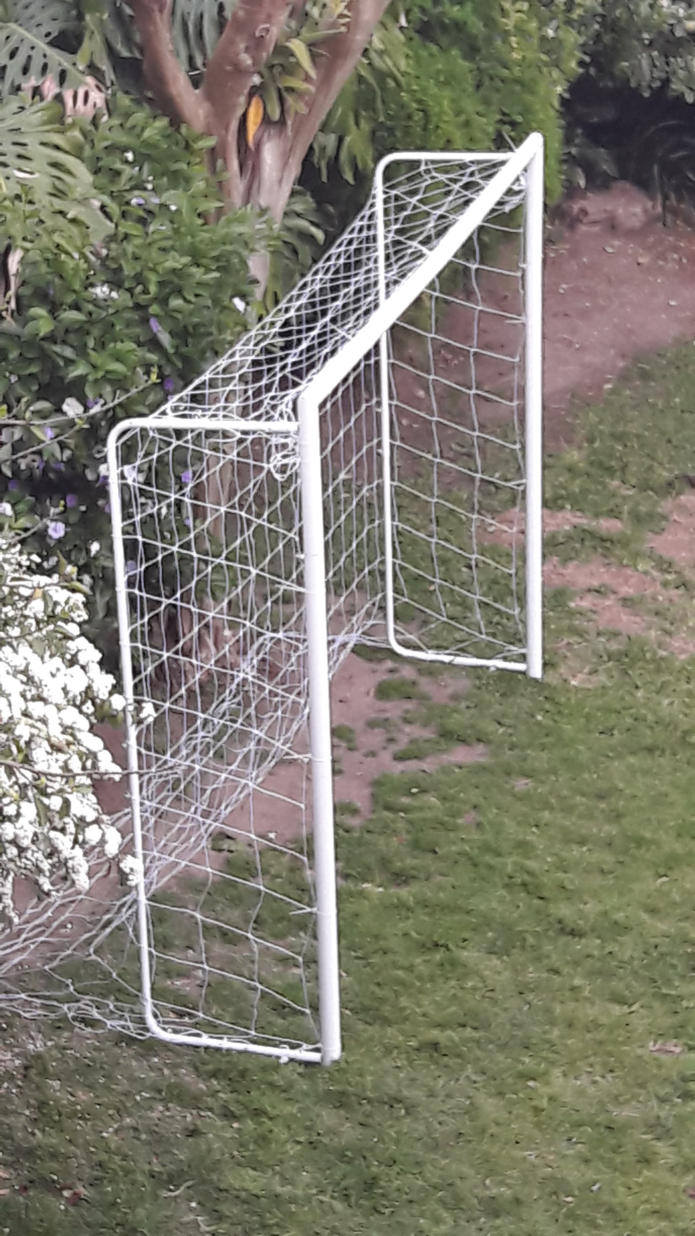 Arco de Fútbol 3×2 mts — Desarmable + Red + Estacas 5
